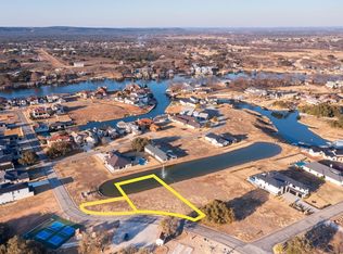 56 Clearwater Dr, Kingsland, TX 78639