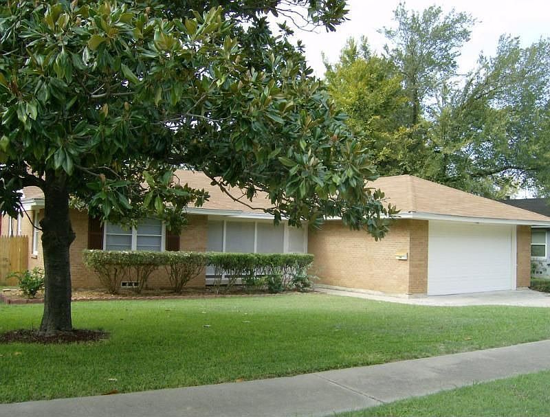 1st image of 3355 Cromart St