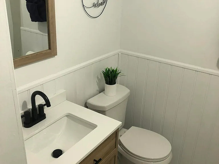 340 Lawrence St — Photo 7