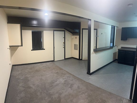 5th image of 504 S 1st Ave #B