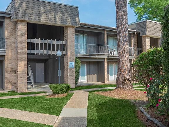 5th image of 6250 Ivanhoe Ln APT 10
