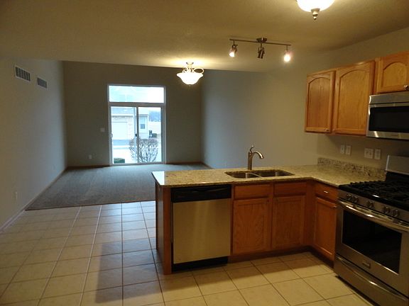 5th image of 1197 Rose Dr #4