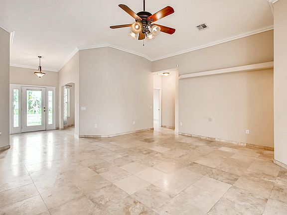 2nd image of 579 Giralda Ave