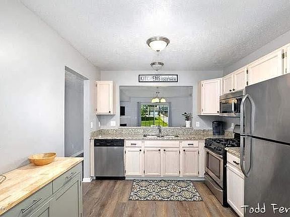 5th image of 4058 Rivertown Ln SW