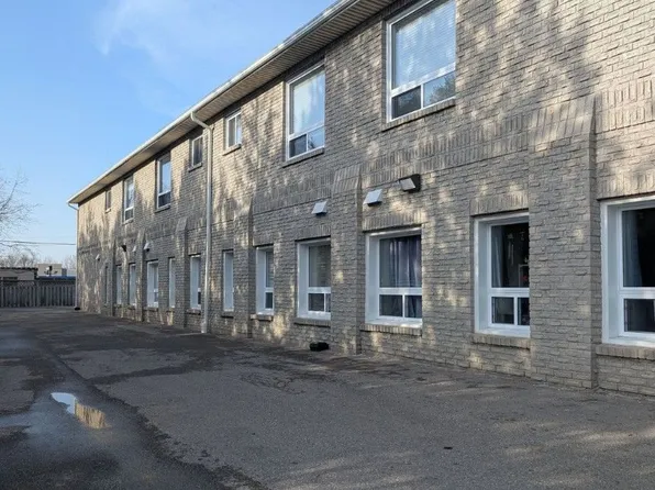 26 Spencer St E #106, Cobourg, ON K9A 1C2
