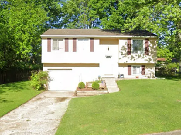 6730 Littleton Dr, Indianapolis, IN 46221