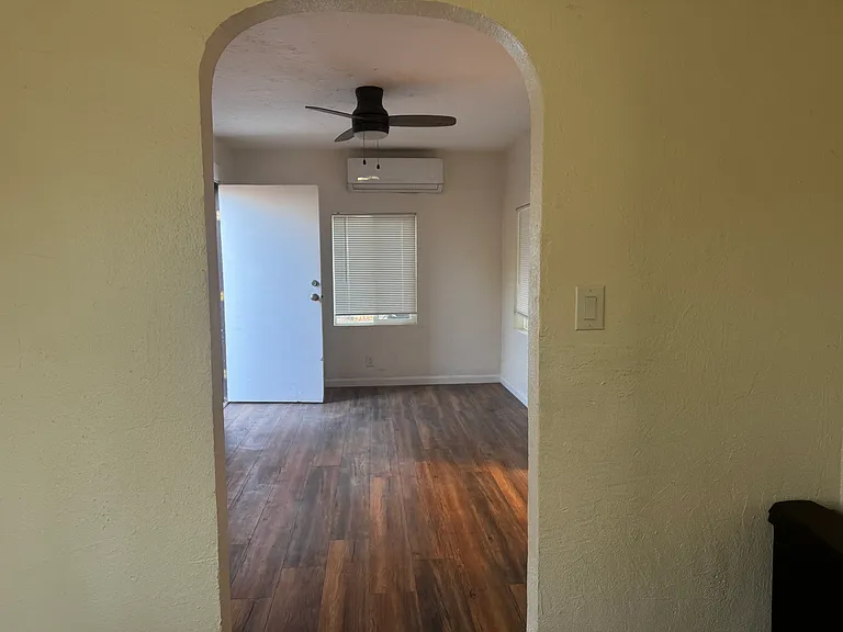 1131 E Linden St #2 — Photo 2