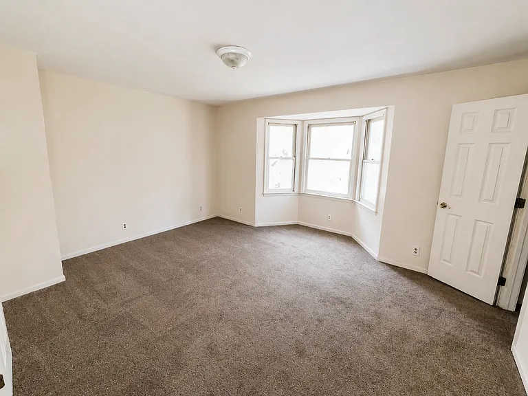 4375 Barrington Pl — Photo 8