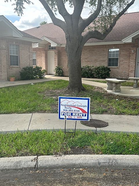 1st image of 1603 Lexington Cir APT 3