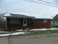 1st image of 609 Putnam St
