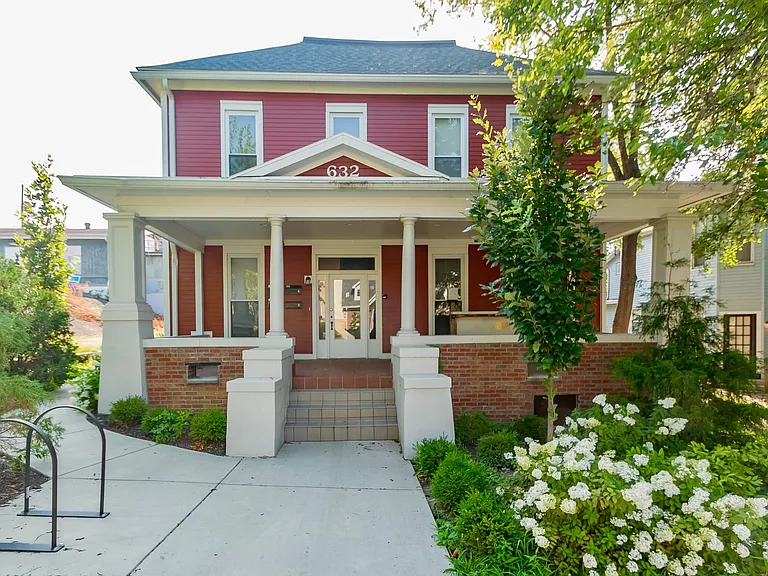 632 N College Ave — Photo 13