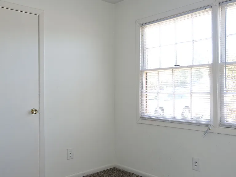 2013 Owen Dr — Photo 18