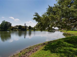 65 Silver Oaks Cir #201, Naples, FL 34119