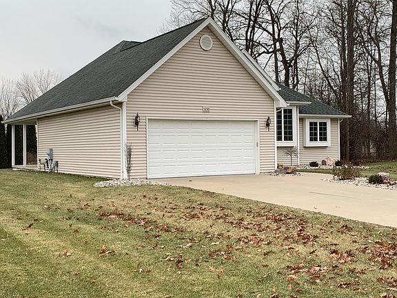 2nd image of 3230 Barrington Cir