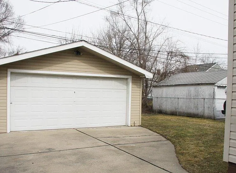 524 Manatee Ave — Photo 12