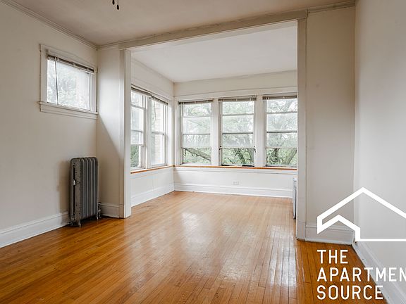3rd image of 5051 N Damen Ave APT 3W
