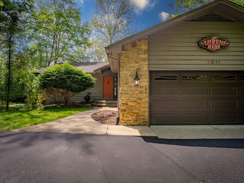 1st image of 11841 W Grandview Dr