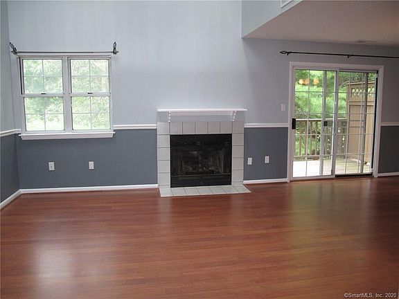 2nd image of 208 Limner Cir #208