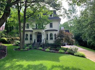 5112 Illinois Ave, Lisle, IL