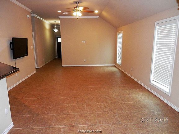 4th image of 3512 Davidson Dr