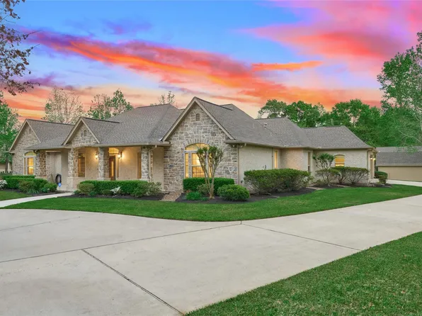 26205 Crown Ranch Blvd, Montgomery, TX 77316