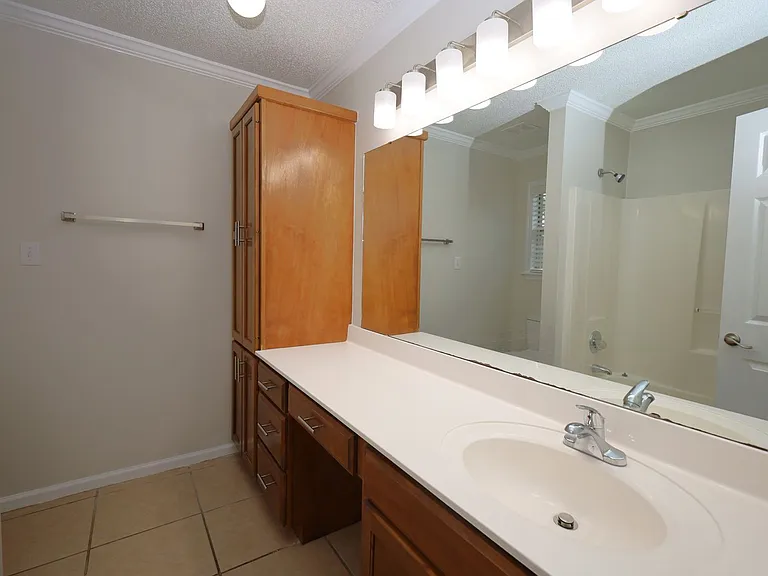 4007 Foxridge Ln — Photo 7