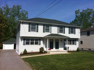 23 Henrietta Ave, West Seneca, NY 14224
