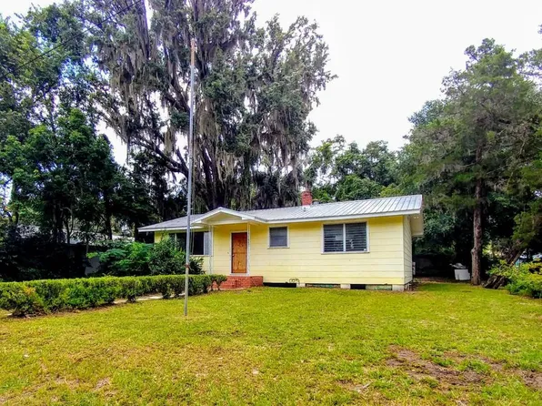 503 Lemon Ave, Crescent City, FL 32112