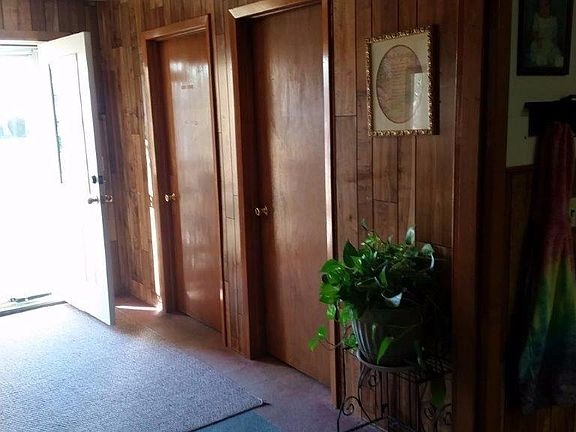 2nd image of 611 N Roosevelt Ave