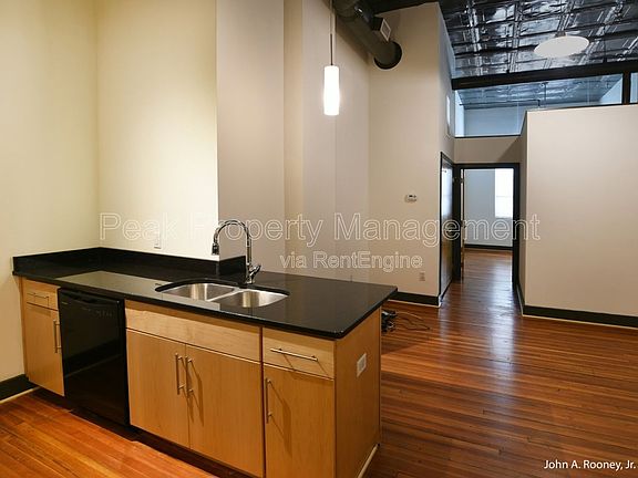 2nd image of 132 N Sycamore St APT 207
