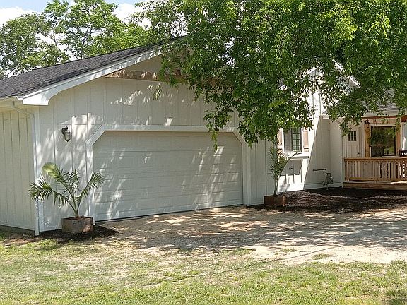 4th image of 1412 Church St