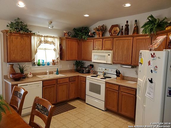 5th image of 739 Sycamore Moon