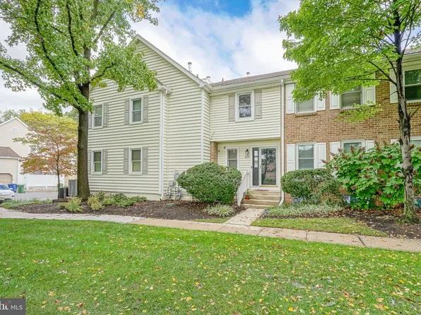 625 Society Hl, Cherry Hill, NJ 08003