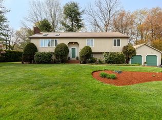 60 Mayflower Ln, Stoughton, MA 02072