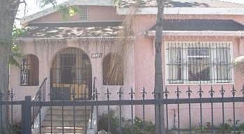 1st image of 1226 W 103rd St