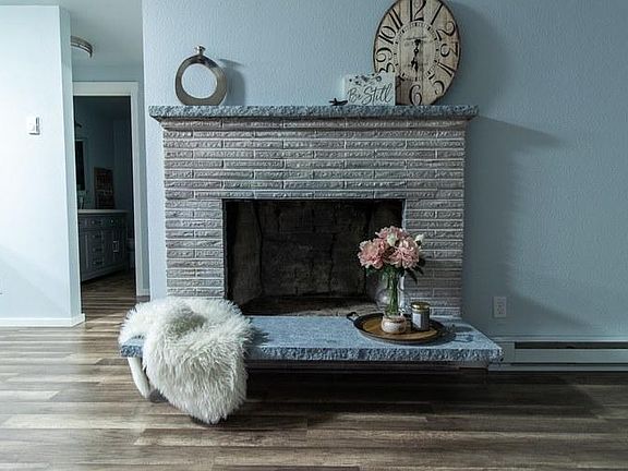 5th image of 635 17th St E #635