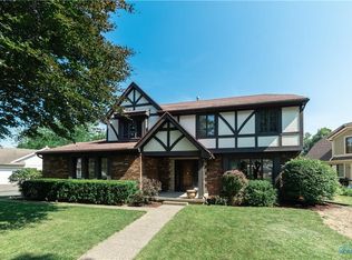 7722 Kings Run Rd, Sylvania, OH 43560