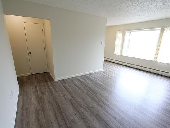 3rd image of 1280 15th Ave APT 210