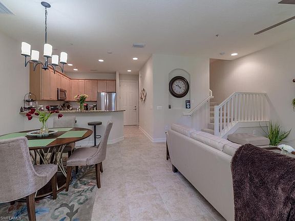 4th image of 9146 Chula Vista St Unit 12905