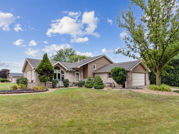 19948 Catherine Ln, Mokena, IL 60448