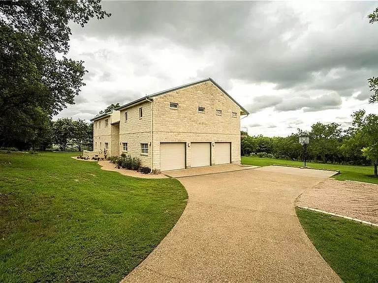 4804 Eck Ln — Photo 48
