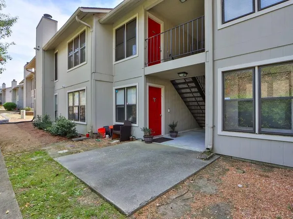 1414 Branch Dr, Tucker, GA 30084