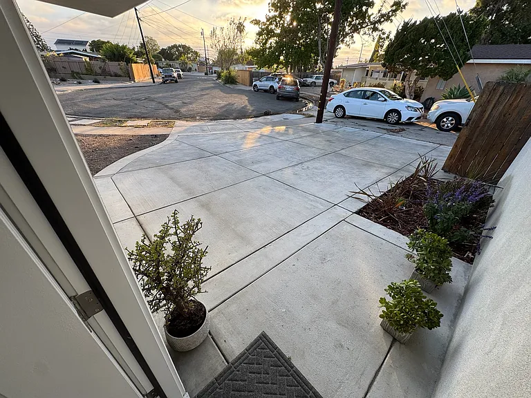 5137 Derrick Ct — Photo 21