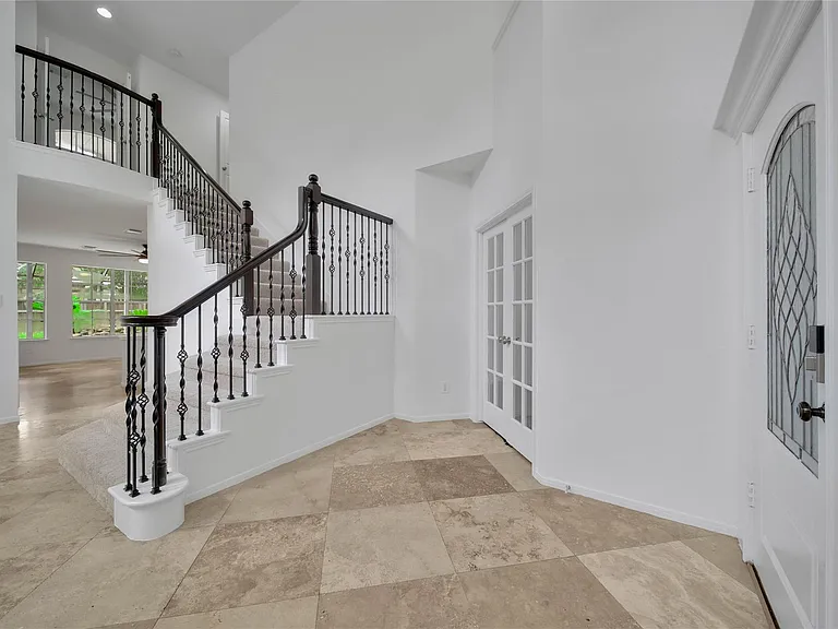 7 Churchdale Pl — Photo 4