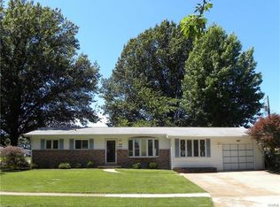 125 Cortez Dr, Florissant, MO 63031