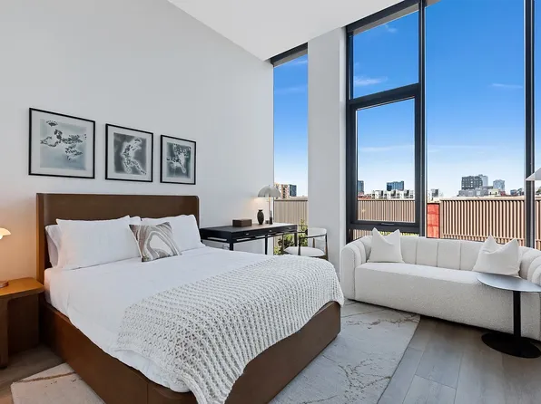 226 S Aberdeen St #1217, Chicago, IL 60607