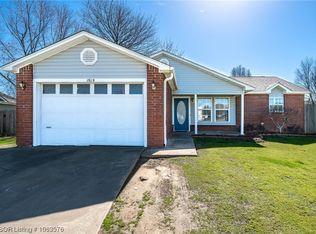 1919 Cherrybark Bnd, Greenwood, AR 72936