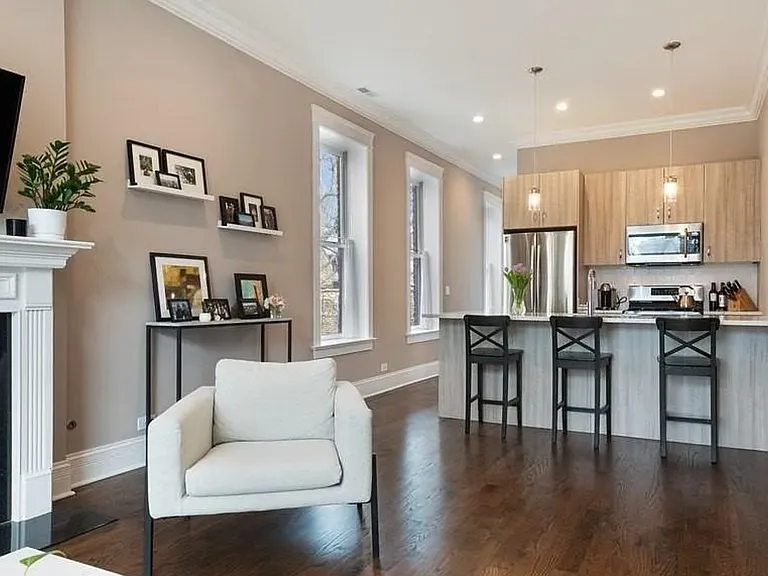 2042 W Potomac Ave #3 — Photo 2