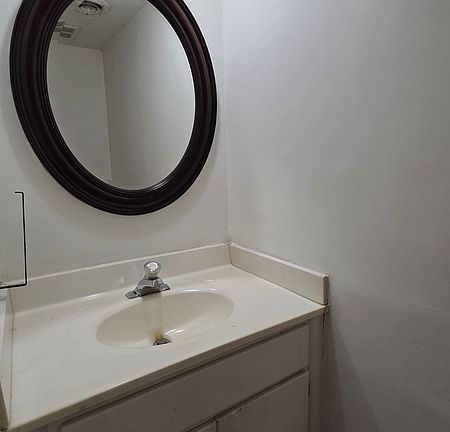 4th image of 1896 Poplar Woods Cir E #1-3