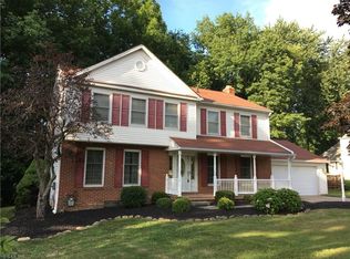 34335 Beacon Dr, Willoughby, OH 44094